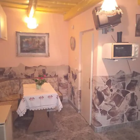 Apartamento Liána *